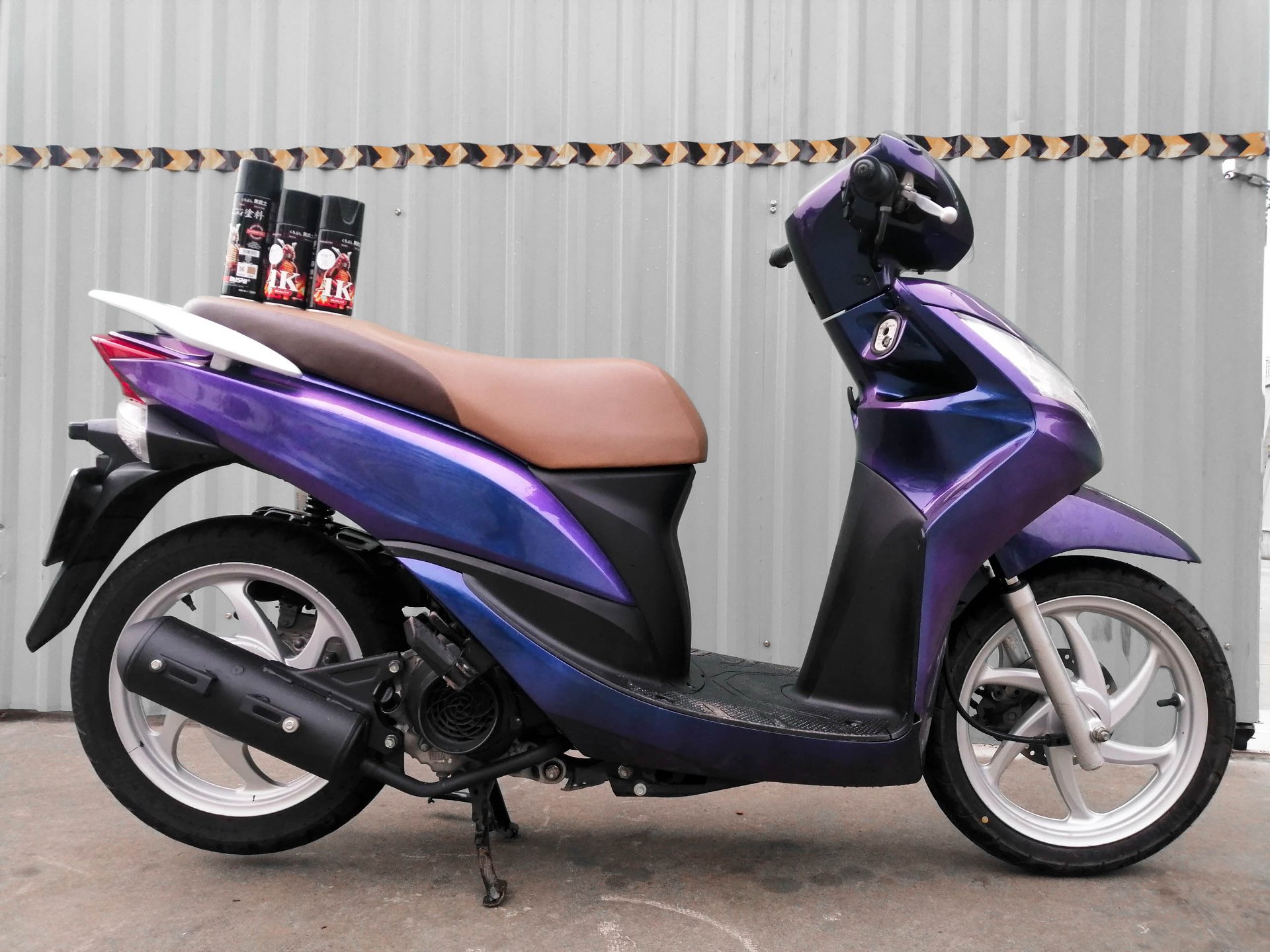 Bí quyết lưu giữ màu sắc đạp xe cộ máy bền vững lâu dài các bạn đang được biết ko Vỏ xe cộ máy #28 Bí quyết lưu giữ màu sắc đạp xe cộ máy bền vững lâu dài các bạn đang được biết ko Vỏ xe cộ máy